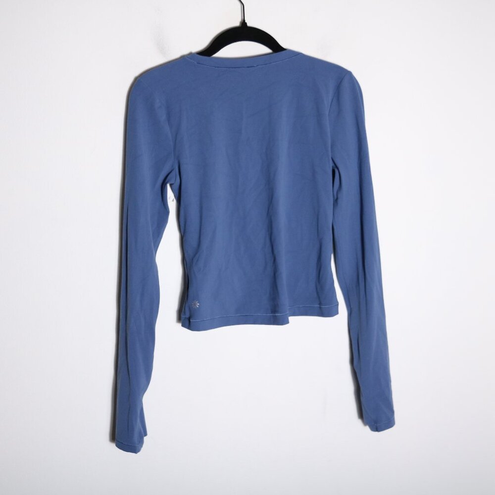 Athleta Blue Long Sleeve Wrap Crop Top - Picture 8 of 8